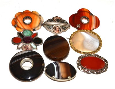 Lot 126 - Eight agate/hardstone brooches and an agate pendant