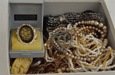 Lot 133 - A collection of costume jewellery, gold chains etc