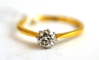 Lot 144 - A 9ct gold diamond solitaire ring