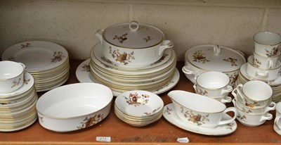 Lot 211 - A Royal Worcester dinner/tea service