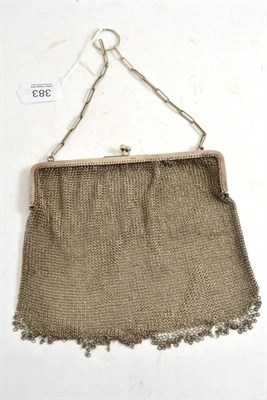 Lot 383 - A silver mesh purse