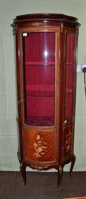 Lot 472 - A 20th century rosewood vitrine in the Louis XV style