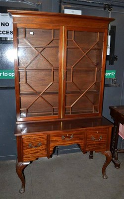 Lot 478 - A reproduction mahogany lowboy with bookcase top