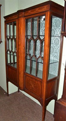 Lot 604 - Edwardian inlaid display cabinet