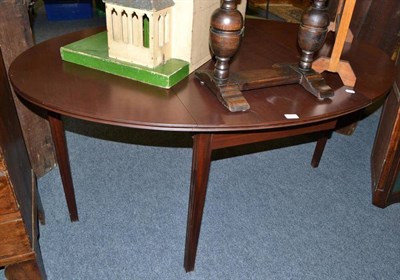 Lot 675 - Mahogany drop leaf table