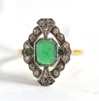 Lot 7 - Emerald and diamond set ring