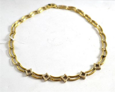 Lot 26 - A 9ct gold fancy link necklace