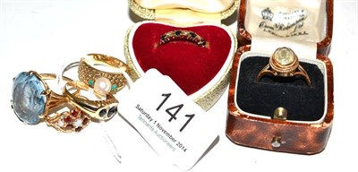 Lot 141 - Six assorted gemstone rings
