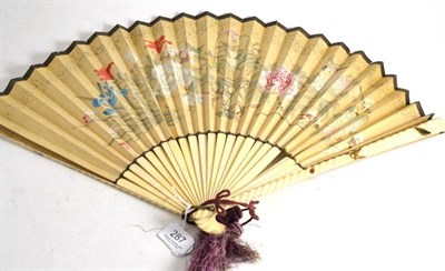 Lot 287 - Oriental painted fan with lacquer guards