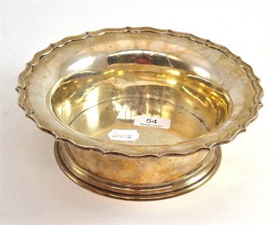 Lot 54 - A silver bowl with shaped rim, inscribed Reigate Hound Show, given by GR Hunt, London 1906