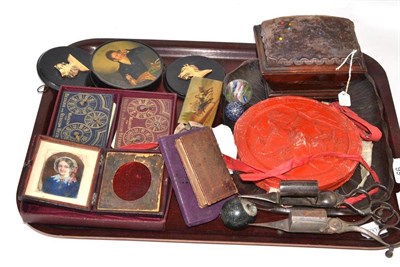 Lot 66 - Tray of assorted collectables including Victorian pin cushion, two snuff boxes, steel candle...