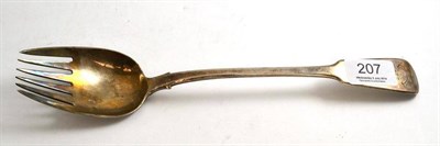 Lot 207 - A George III fiddle pattern silver salad server, London 1825