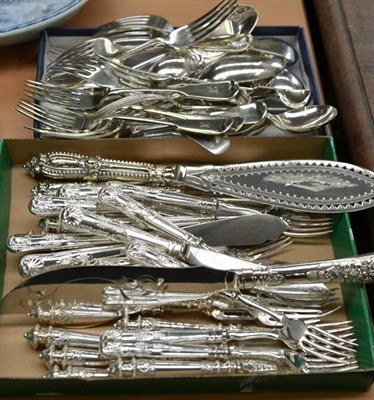 Lot 326 - A Victorian silver plated fish slice, fish eaters and quantity of assorted silver plated cutlery