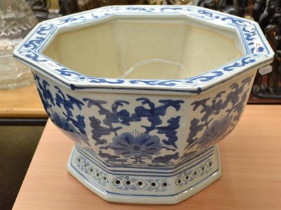 Lot 440 - A large Chinese jardiniere with a pierced base