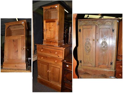 Lot 520 - Pine chest, two bedside cabinets and a pine rack