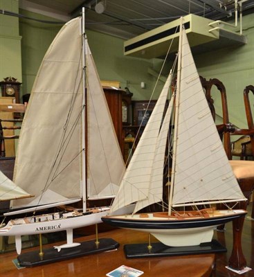 Lot 541 - Two model yachts - one of the 'America'