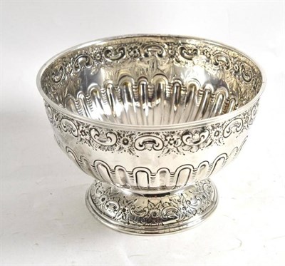Lot 128 - A late Victorian small embossed silver rose bowl, Sheffield 1895