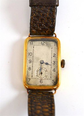 Lot 132 - A gentleman's wristwatch, case stamped '18K'