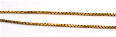 Lot 137 - A 9ct gold box link chain