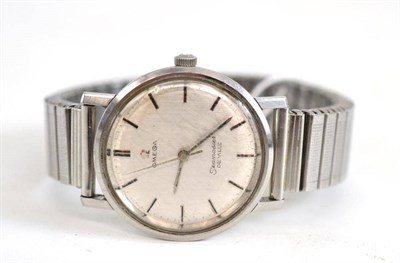 Lot 140 - A steel Omega wristwatch, Seamaster de Ville, with booklet