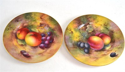 Lot 171 - Two fruit painted Worcester side plates signed A.Ayreton and E.Towsend