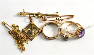 Lot 245 - A small quantity of jewellery including brooches, rings etc
