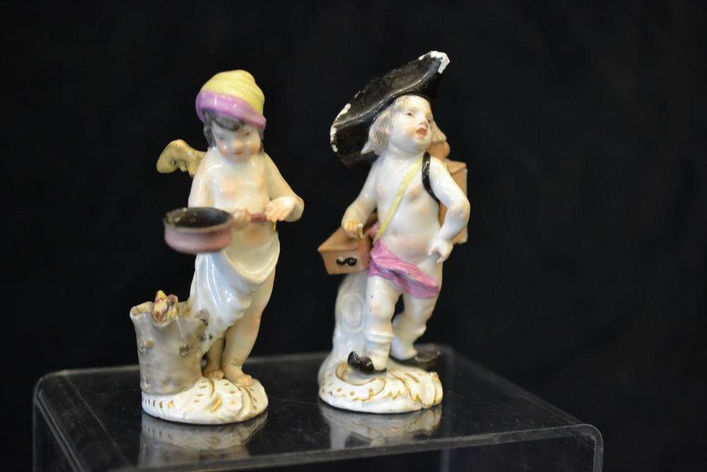 Lot 77 - A Meissen Porcelain Figure of Cupid in Disguise, circa 1755, as a street entertainer wearing a...