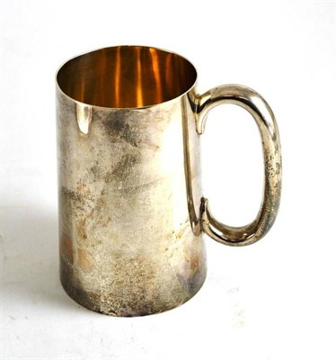 Lot 357 - A George V silver mug, London 1930