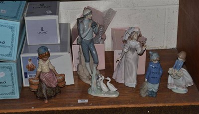 Lot 404 - Four various Lladro figures and two Nao examples, all in original boxes (6)