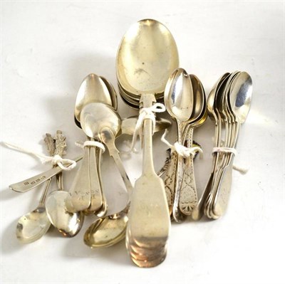 Lot 419 - Quantity of silver teaspoons and silver tablespoons