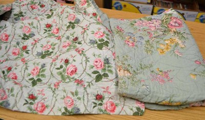 Lot 969 - Green floral quilt