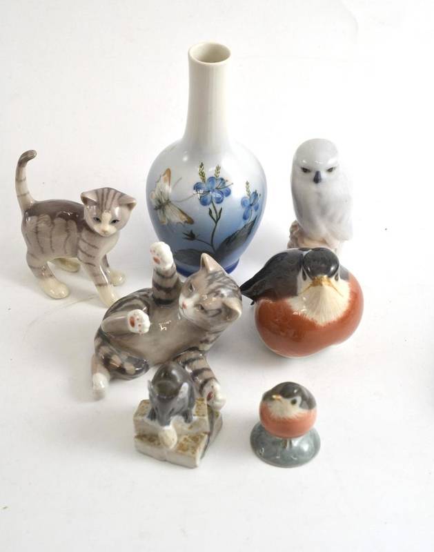 Lot 266 - Small Royal Copenhagen vase and six small animal figures