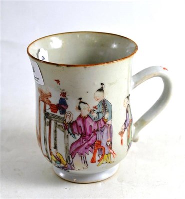 Lot 104 - An 18th century Chinese famille rose enamelled mug (restored)