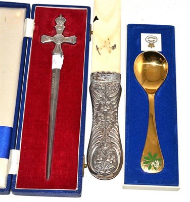 Lot 221 - Jenson spoon, silver knife and page turner
