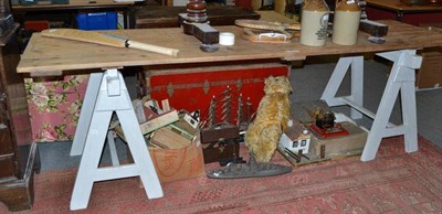 Lot 579 - Pine trestle table