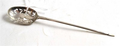 Lot 29 - An 18th century silver moat spoon (worn marks and repaired bowl)