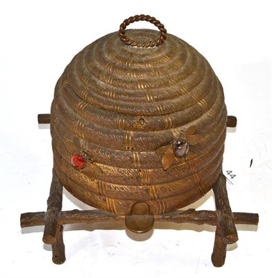Lot 44 - A Howell Jaines gilt brass biscuit barrel as a bee skep