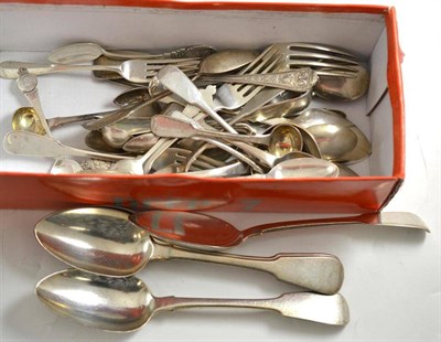 Lot 148 - A quantity of silver spoons and forks