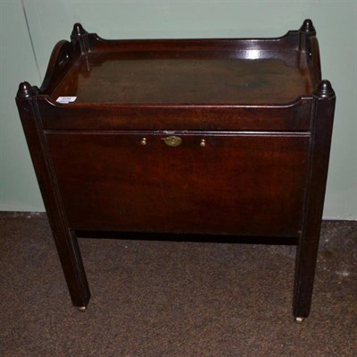 Lot 406 - Mahogany night cupboard