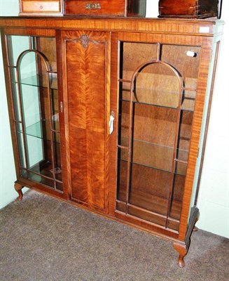 Lot 427 - 1930s glazed mahogany display cabinet