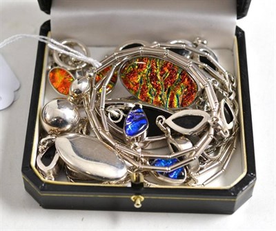 Lot 3 - A silver necklace by Ginny D and assorted silver and white metal jewellery