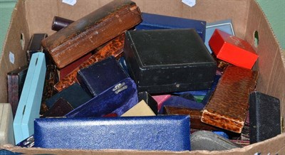 Lot 109 - Large quantity of jewellery display boxes