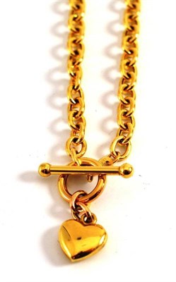 Lot 32 - A 9ct gold t-bar and heart necklace