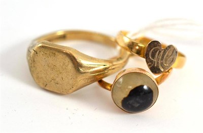 Lot 54 - An 18ct gold ring, a 9ct gold signet ring and a stone set ring