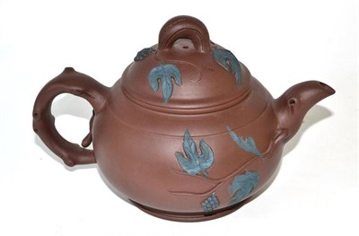 Lot 278 - A Chinese Yixing teapot and cover (a.f.)