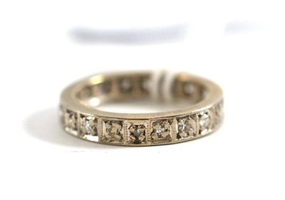 Lot 350 - A diamond eternity ring