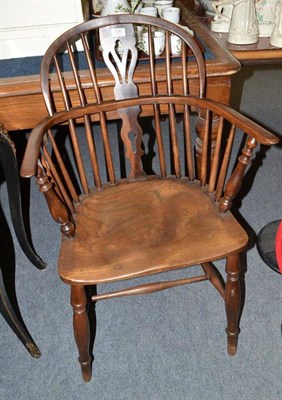 Lot 736 - A Windsor armchair