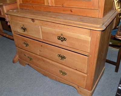 Lot 822 - A pine three height chest of drawers