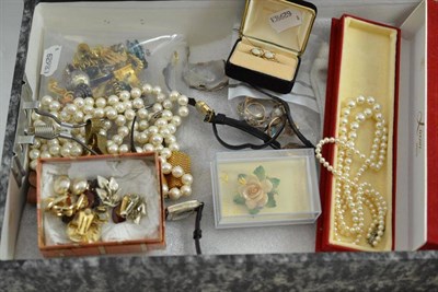 Lot 243 - A quantity of costume jewellery, watches and some rings