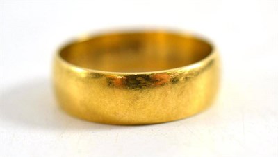 Lot 294 - An 18ct gold band ring